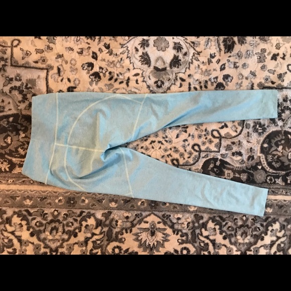 Outdoor Voices 7/8 Warmup Leggings - Picture 5 of 5